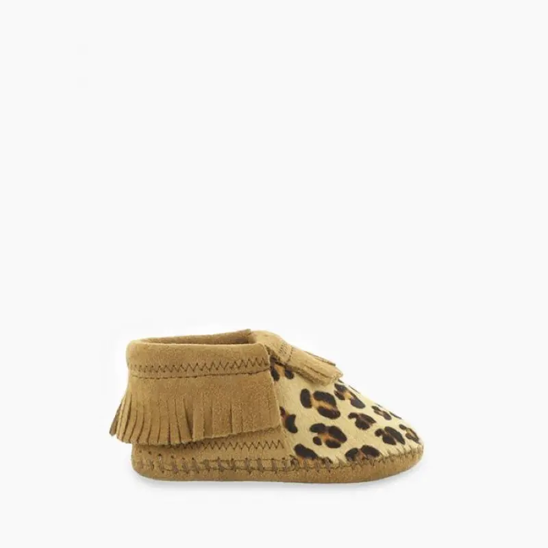 Minnetonka Infant Riley Bootie – Premium Leather